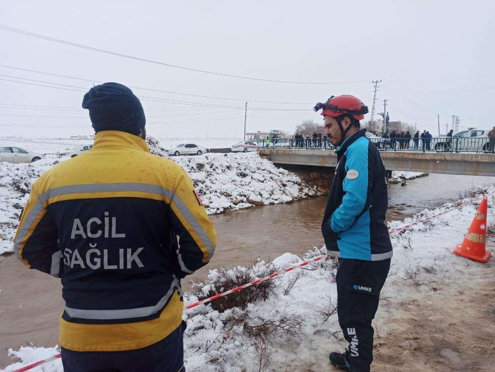 Sulama kanalına düşen otomobildeki 3 çocuğun cansız bedenine ulaşıldı! Baba hala aranıyor 11